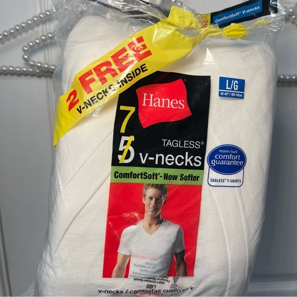 7 PACK HANES BRAND NEW V NECK T SHIRTS - Picture 2 of 5